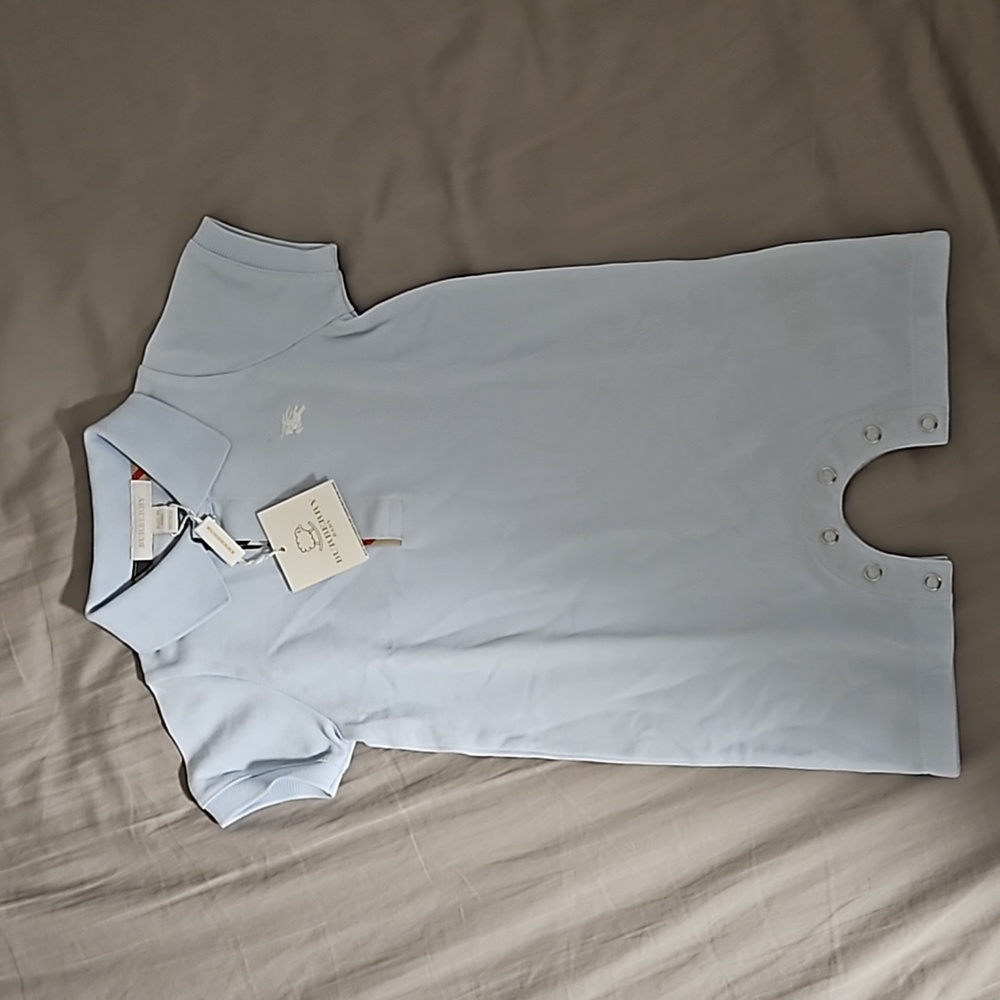 Vintage Burberry baby romper, size 9m. BNWT. Light blue
